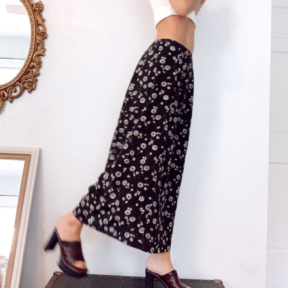 Vintage midi skirt (black and white)